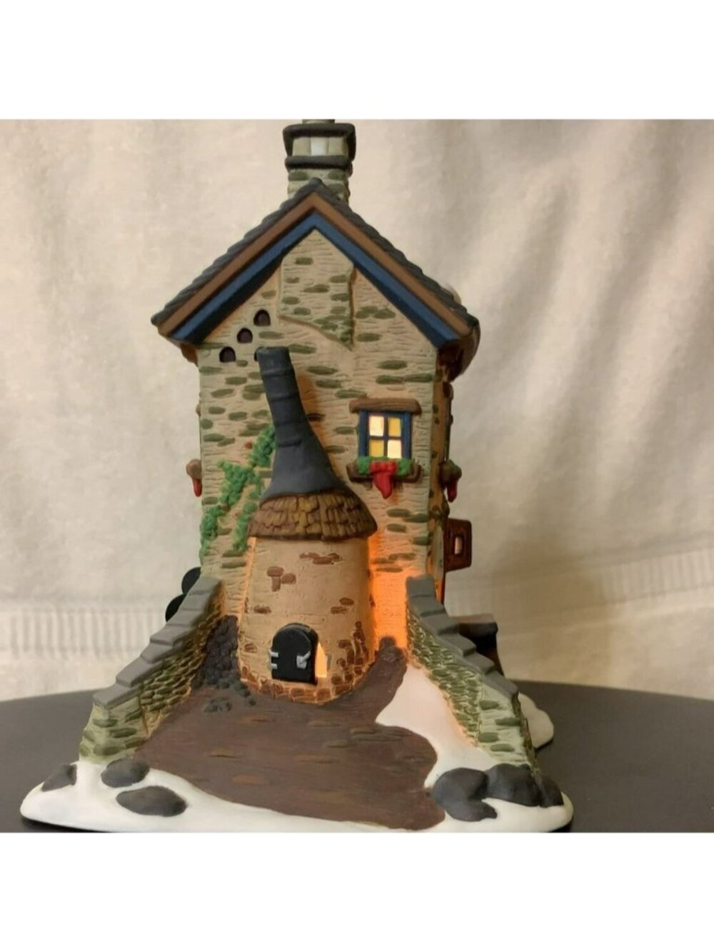Dept 56 The Maltings Dickens Village Lighted Christmas Building From 1995 - Picture 8 of 9